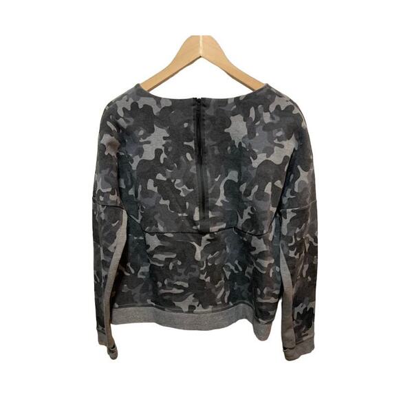 Nike Tech sweatshirt crewneck gray camo women's Size L - Picture 2 of 9